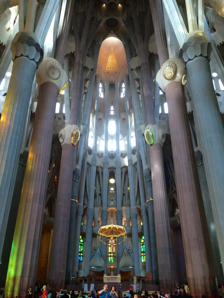 Sagrada Familia - Barcelona Travel Guide