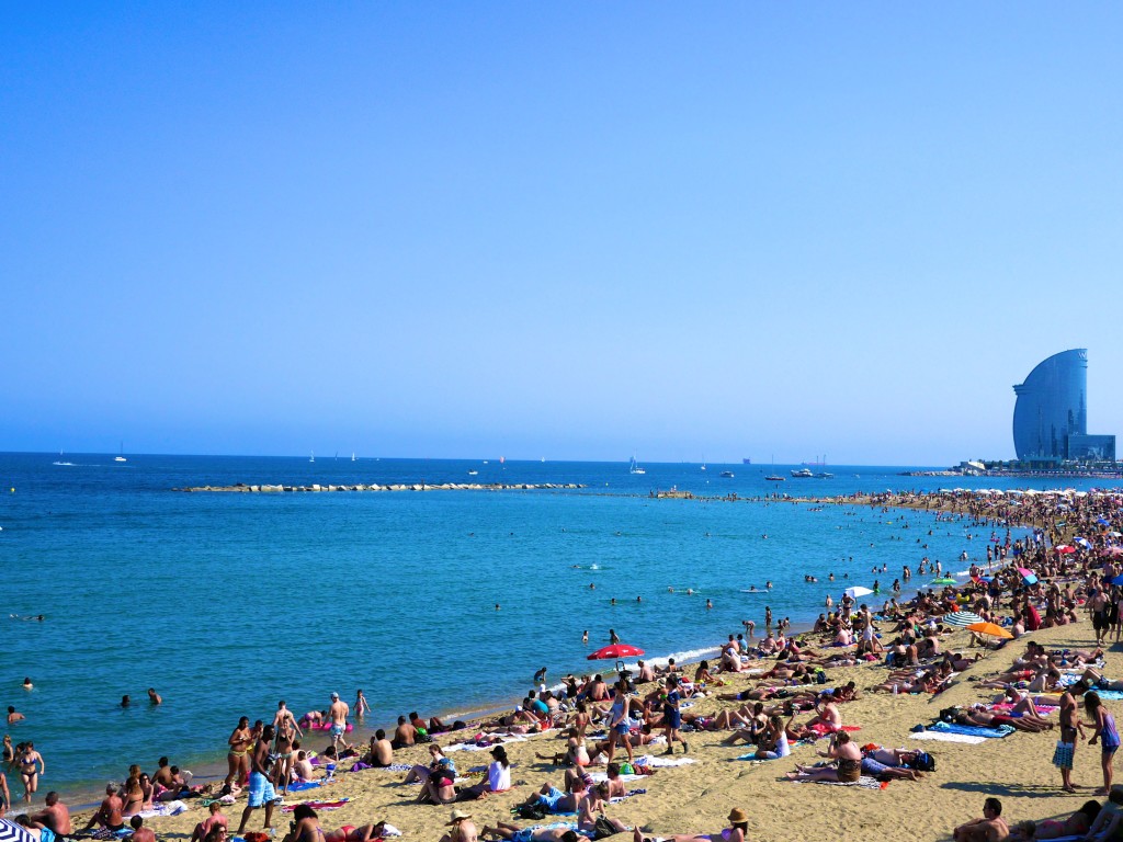 Barceloneta - Barcelona Travel Guide